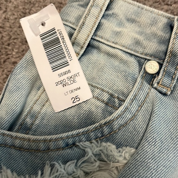 One Teaspoon high waist 2020 skirt in Wilde - size 25 - Picture 4 of 12